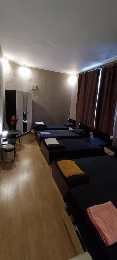 Best Private Rooms In The Center 소피아 외부 사진